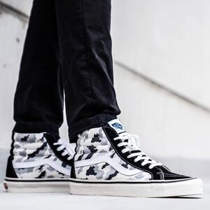 Vans Sk8-Hi 38 DX Anaheim Factory Camo Gray Sneakers Size‎ 9.5 Women